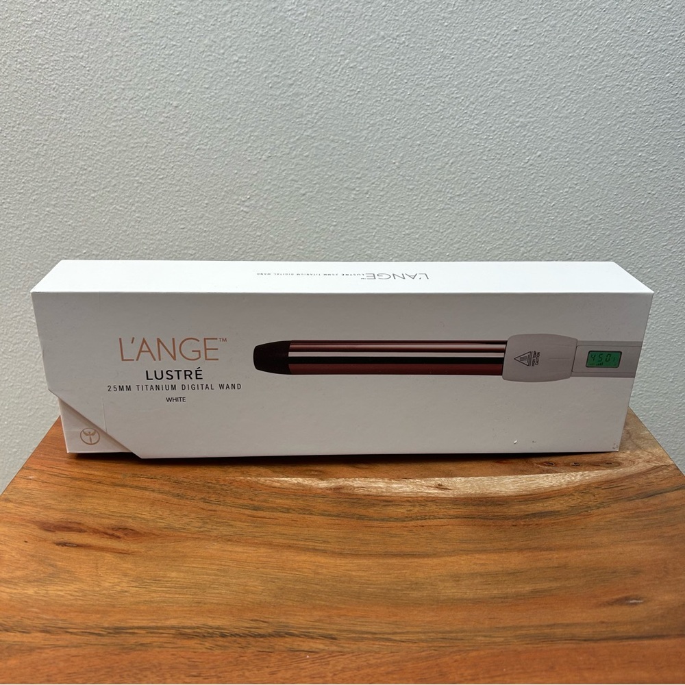 Lange Lustre Titanium Wand in White and Rose Gold